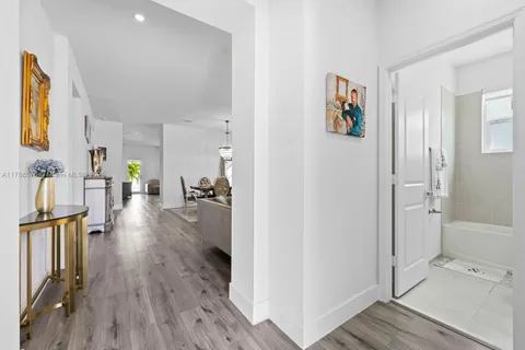 13503 SW 184th Ter, Miami FL 33177