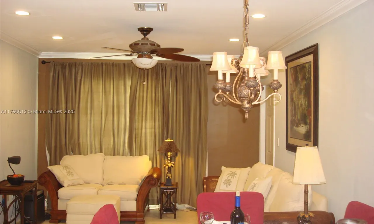 543 Orton Ave # 8, Fort Lauderdale FL 33304