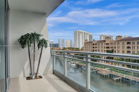 2950 NE 188th St # 417, Aventura FL 33180