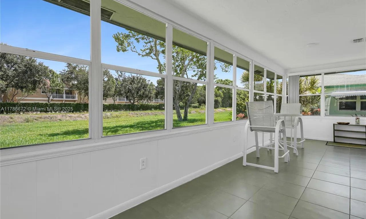 632 Hummingbird Ln, Delray Beach FL 33445
