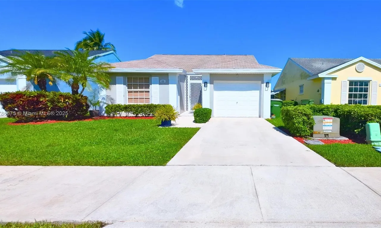 685 SE 22nd Ln, Homestead FL 33033