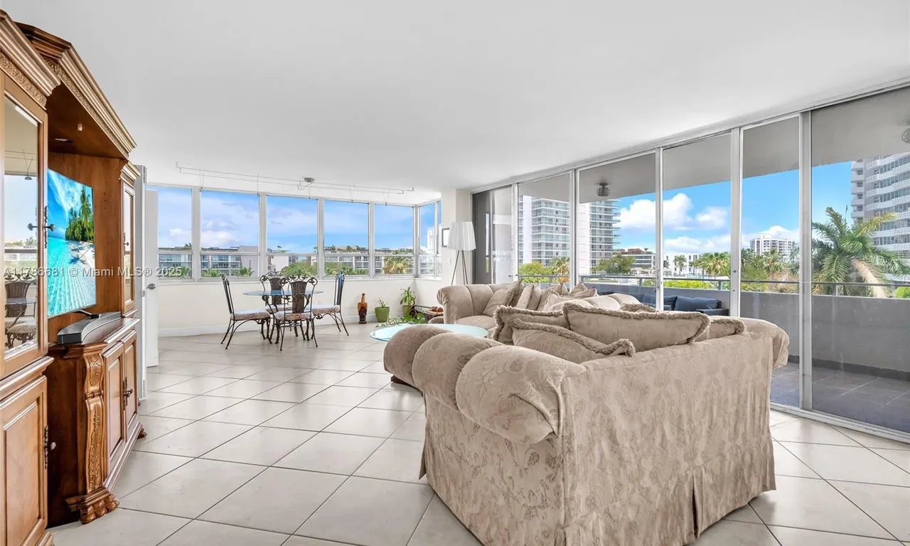 11 Island Ave # 512, Miami Beach FL 33139
