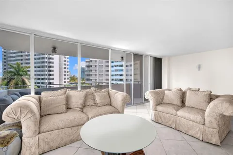 11 Island Ave # 512, Miami Beach FL 33139