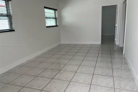 10571 SW 27th St # 0, Miami FL 33165