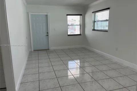 10571 SW 27th St # 0, Miami FL 33165