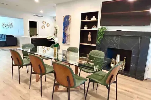 2360 SW 12th St, Miami FL 33135