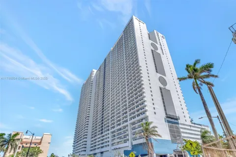 1717 N Bayshore Dr # 1956, Miami FL 33132