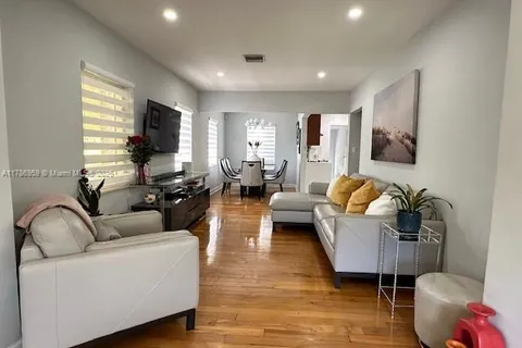 47 Fonseca Ave, Coral Gables FL 33134
