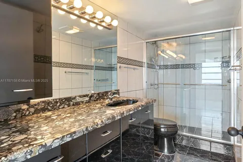 2750 NE 183rd St # 1805, Aventura FL 33160