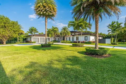 9150 SW 124th St, Miami FL 33176