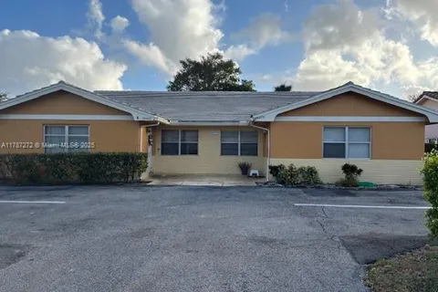 8444 NW 23rd Mnr, Coral Springs FL 33065