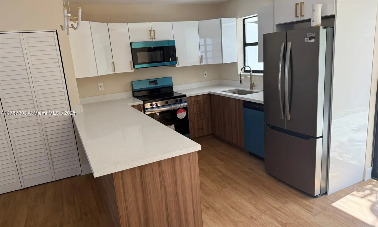 750 S 61st, Hollywood FL 33023