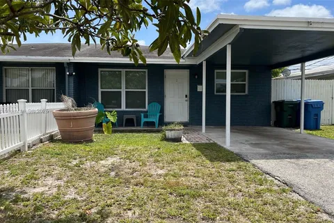 460 NE 45th St, Oakland Park FL 33334