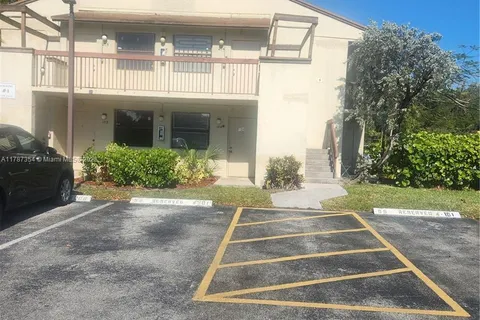 455 NW 210th St # 204, Miami Gardens FL 33169