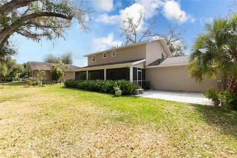 7325 Sean Ln, Fort Myers FL 33917