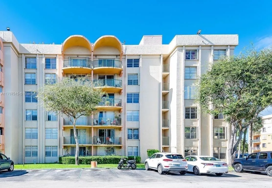 9350 Fontainebleau Blvd # 307, Miami FL 33172