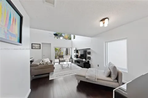 920 Scarlet Oak Ter, Hollywood FL 33019