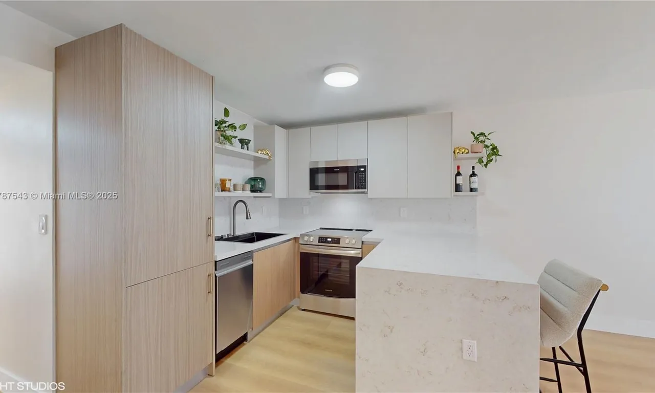1666 West Ave # 305, Miami Beach FL 33139