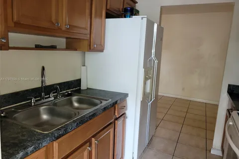 8704 NW 35th St # 105, Coral Springs FL 33065