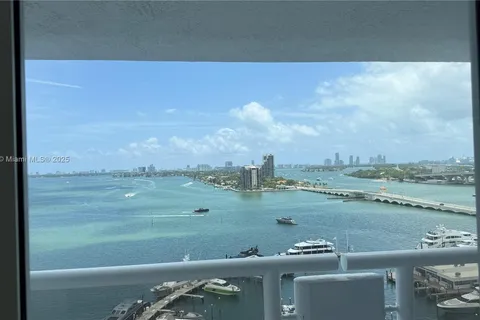 1717 N Bayshore Dr # 1734, Miami FL 33132