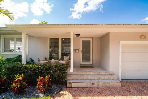 708 Majorca Ave, Coral Gables FL 33134