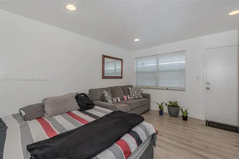 2826 Van Buren St # 2, Hollywood FL 33020