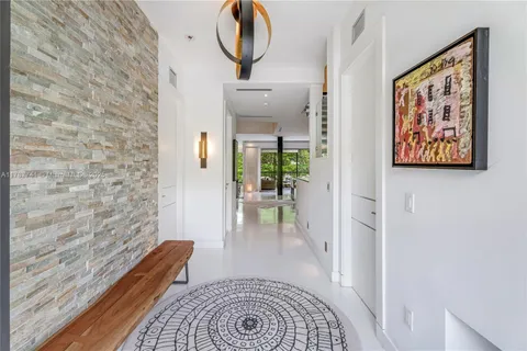 2000 S Bayshore Dr #47, Miami FL 33133