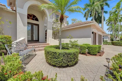 2523 Eagle Run Dr., Weston FL 33327