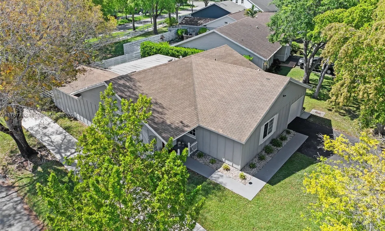 14930 SW 141st Pl, Miami FL 33186