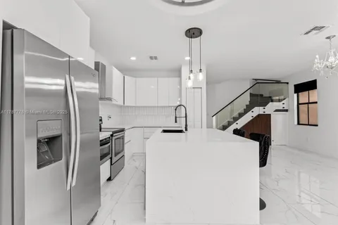 4814 NW 56th Ct, Tamarac FL 33319