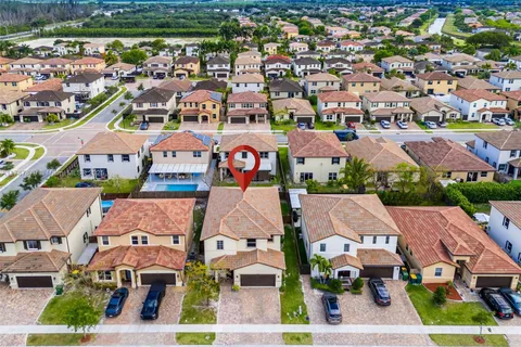 4136 NE 21st Ct, Homestead FL 33033