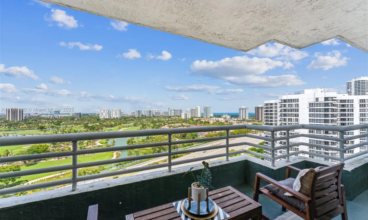 3300 NE 192nd St, Aventura FL 33180