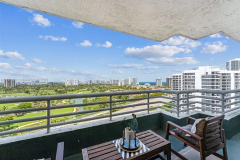 3300 NE 192nd St, Aventura FL 33180
