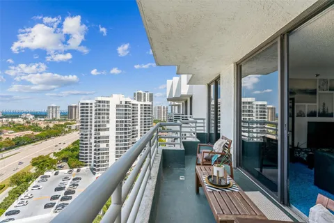 3300 NE 192nd St, Aventura FL 33180