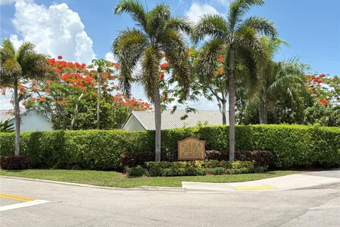19907 Villa Lante Pl, Boca Raton FL 33434