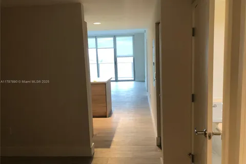 16385 Biscayne Blvd # 1205, North Miami Beach FL 33160