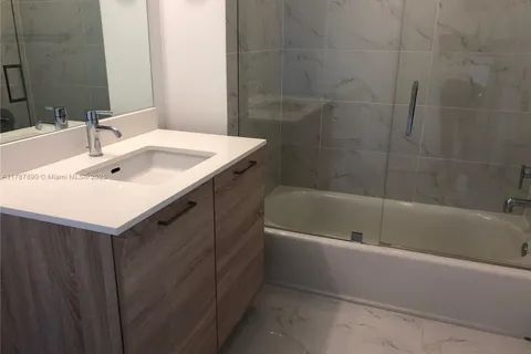 16385 Biscayne Blvd # 1205, North Miami Beach FL 33160