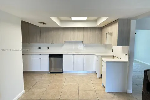 9061 NW 25th Ct # 9061, Sunrise FL 33322