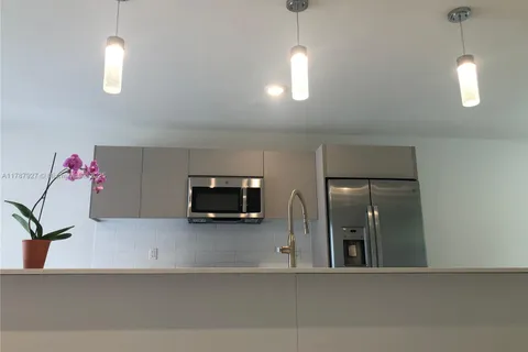 2561 NE 193rd St # 1204, Miami FL 33180