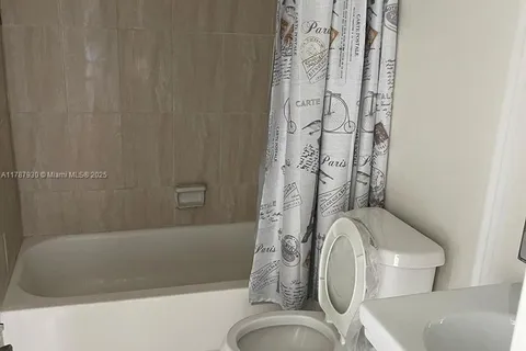 9375 Fontainebleau Blvd # L426, Miami FL 33172