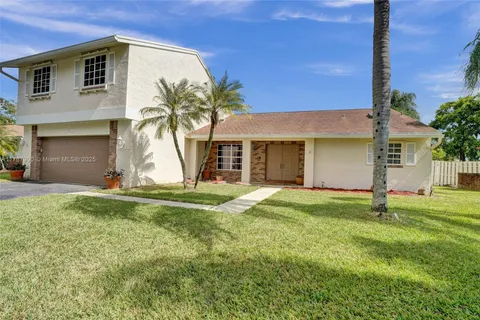 640 Fairfax Ave, Davie FL 33325