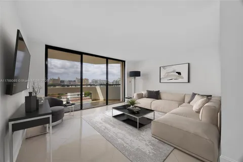911 E Ponce De Leon Blvd # 1402, Coral Gables FL 33134