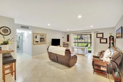 7935 SW 86th St # 808, Miami FL 33143