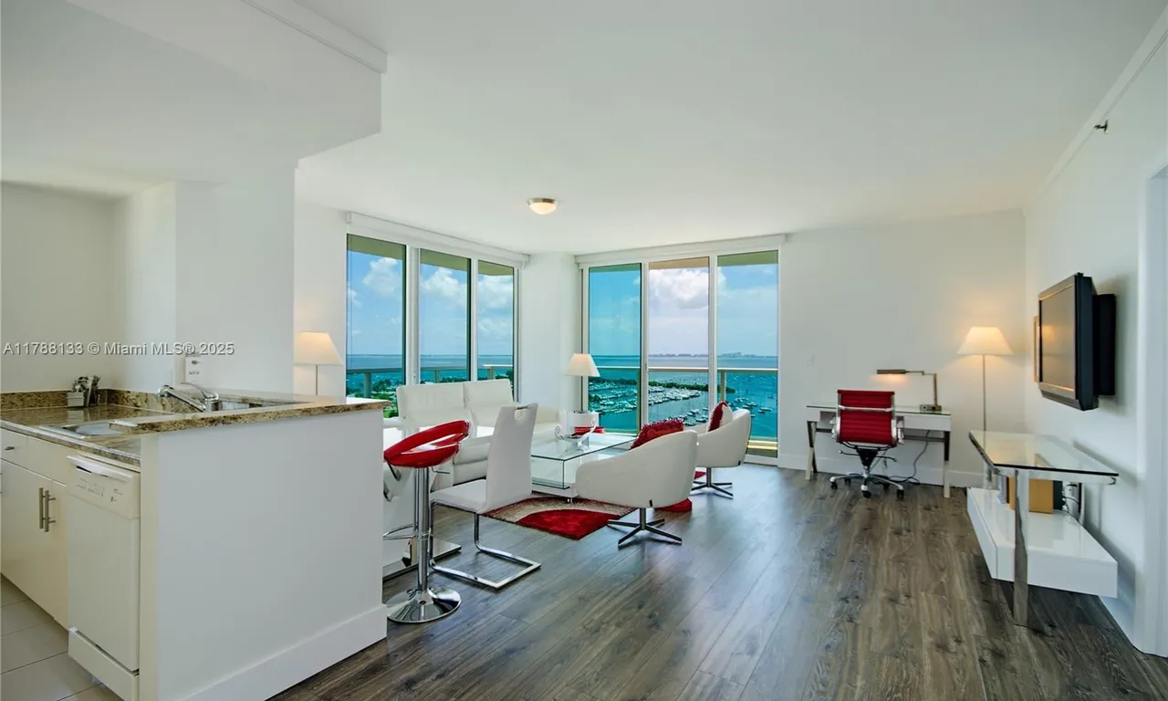2889 Mcfarlane Rd # 1601, Coconut Grove FL 33133