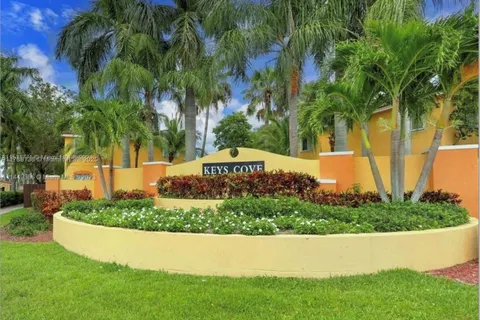 2612 SE 15th Pl # 325, Homestead FL 33035