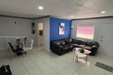 3903 SW 78th Ct # 207, Miami FL 33155