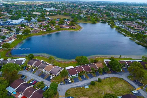 5229 SW 139th Ct, Miami FL 33175