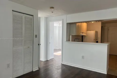 218 SW 8th Ave # 202, Miami FL 33130