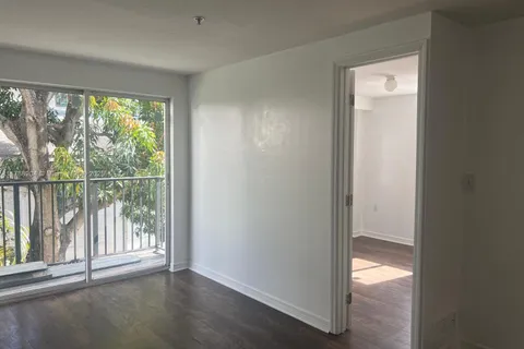 218 SW 8th Ave # 202, Miami FL 33130
