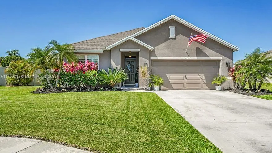 3113 Yellowstone Cir, Fort Pierce FL 34945